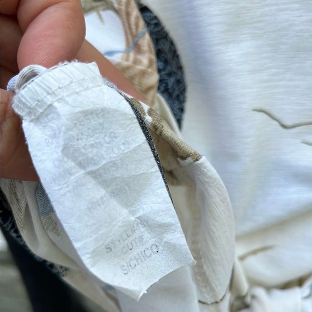 Charlotte Russe White Sleeveless Tank Top with Cut Out Tie Front - Picture 4 of 4